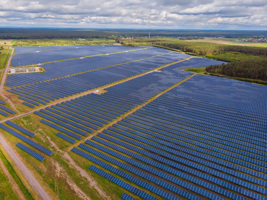 painel-solar-produz-energia-ecologicamente-correta-a-partir-do-por-do-sol-vista-aerea-do-drone-scaled.jpg?w=1024&h=767&scale painel-solar-produz-energia-ecologicamente-correta-a-partir-do-por-do-sol-vista-aerea-do-drone-scaled.jpg?w=1024&h=767&scale