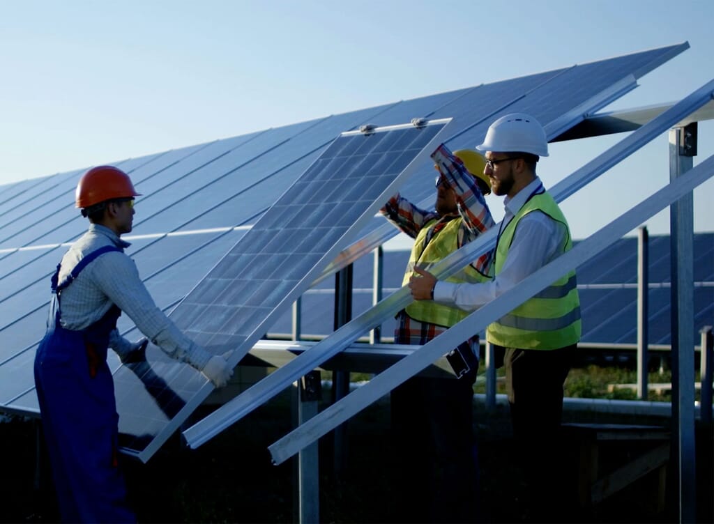 solar-instalment.jpg?w=1024&h=752&scale solar-instalment.jpg?w=1024&h=752&scale
